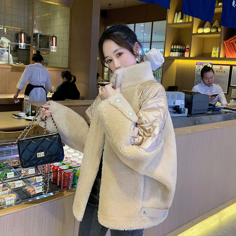 羊羔毛羽绒服女2025新款秋冬季时尚立领小个子加厚颗粒绒毛毛外套