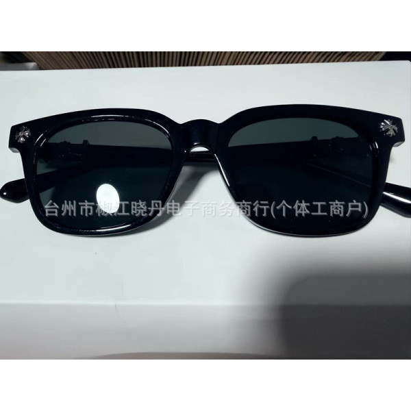 classic sunglasses for men and women