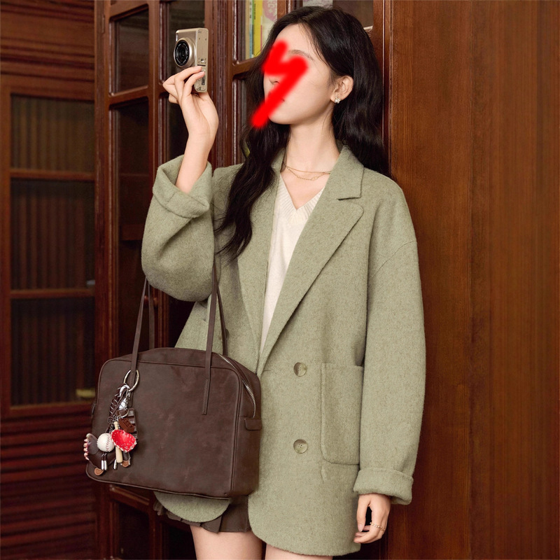 Autumn and Winter Double-Sided Wool Outwear, Mid-Length Small Suit Style Thickeneded Warm Long Wool Cashmere Outwear for Women Autumn and Winter Double-Sided Wool Outwear, Mid-Length Small Suit Style Thickeneded Warm Long Wool Cashmere Outwear for Women