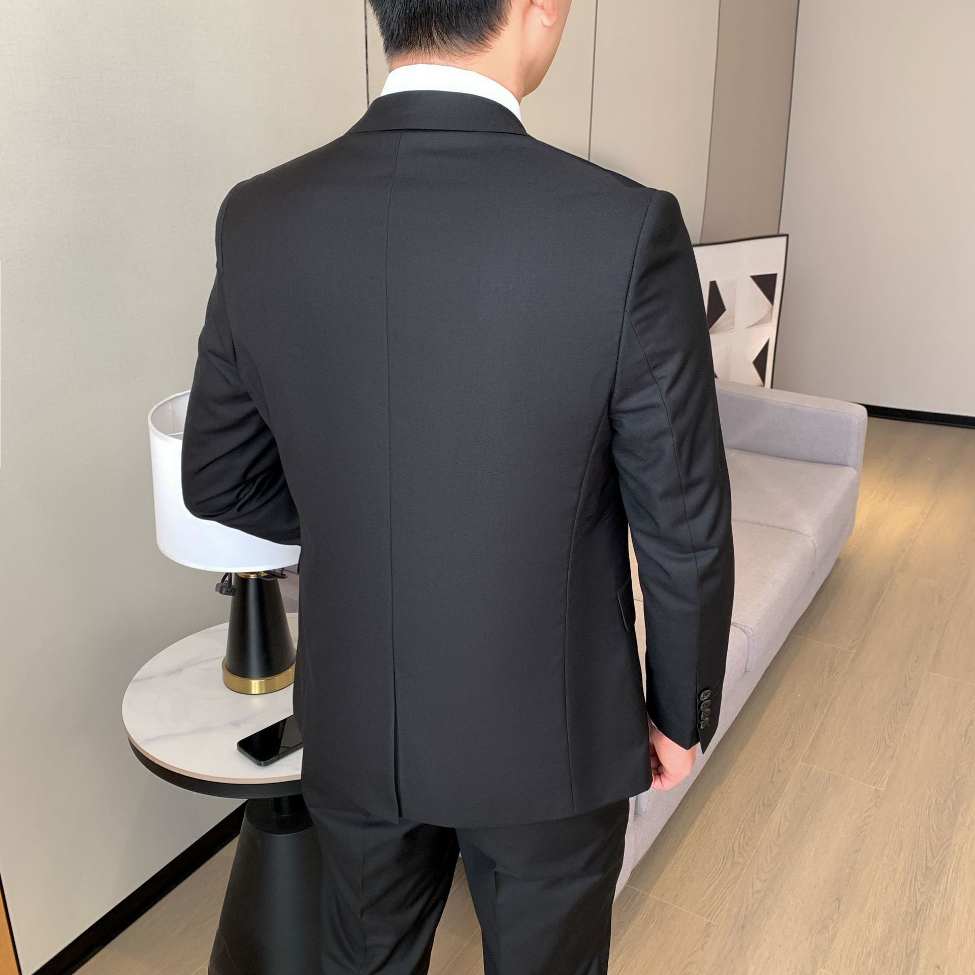 夏季薄款黑色西装套装男平驳领西装外套修身免烫商务通勤婚礼西服