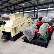 建筑垃圾水泥块破碎煤矿用狼牙破碎机大型全液压瓜米石对辊制砂机