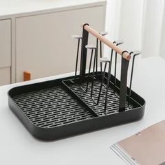 リビングルームのティーカップのガラスの鉄の芸の棚の水の杯の棚のアイデアの収納の水は物棚のコップを掛けます。