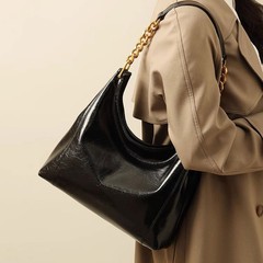 大容量ブラックチェーン脇下トートバッグレディース2025新作超火通勤シングルショルダーバッグ春夏