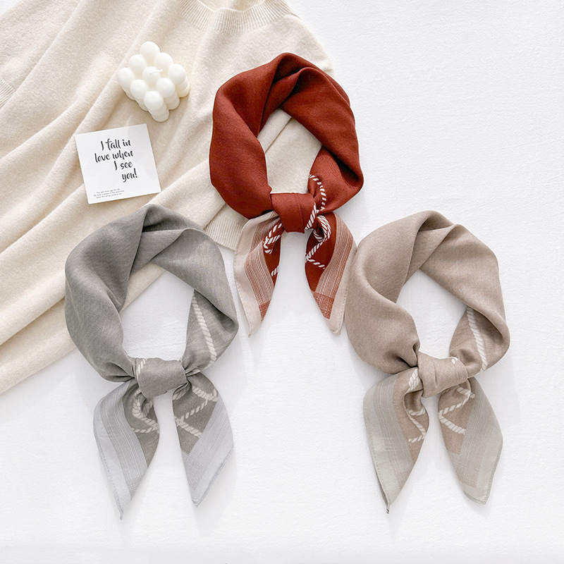 Pañuelos profesionales de alto nivel retro 68 toallas cuadradas damas de alto valor facial de moda moda temperamento toallas cuadradas