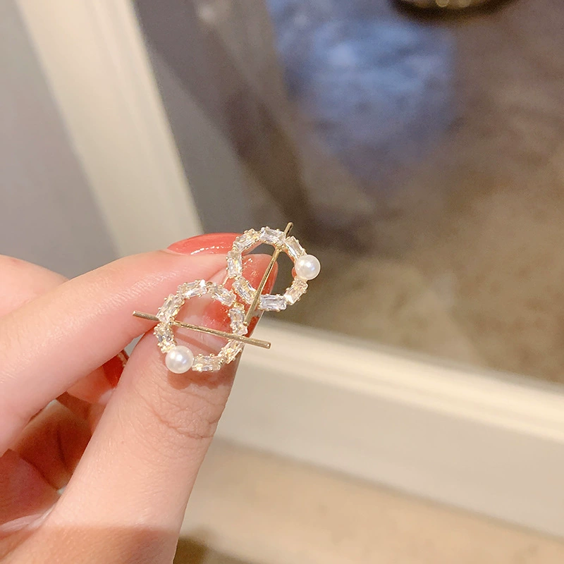 Серебряные серьги с иглой, серебро 925, акценты циркония и кошачий глаз, микроинlay, лёгкие 0.008 кг