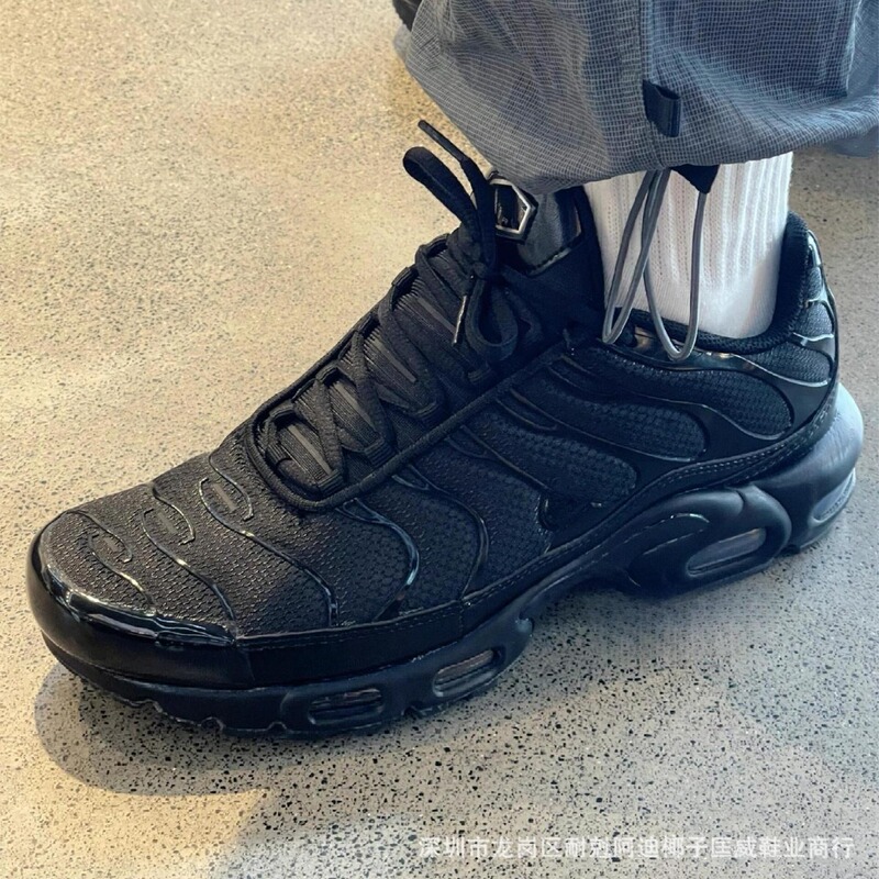 Putian shoes cross-border foreign trade factory direct TN air cushion shoes men's sports leisure shock-absorbing air cushion 017 running shoes