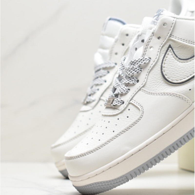 莆田企業レベルの純粋なオリジナル AF1 ピュアホワイトロートップスニーカー多用途カップルスポーツ白靴男性と女性のカジュアルシューズ|undefined