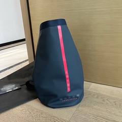 クロスボーダービューティーカウンター、男性用ショルダーバッグ、大容量フィットネスバッグをプレゼント