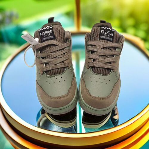 Brown and Green Retro Board Shoes for Women, Unique Color Blocking, Trendy, Designer Training Shoes for Women, Chic Hong Kong Style, Couple's Casual Sports Skate Shoes