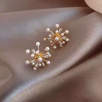 Прямоугольные модные серьги с жемчугом, штифт серебро, коллекция 2022, серебро 925 пробы