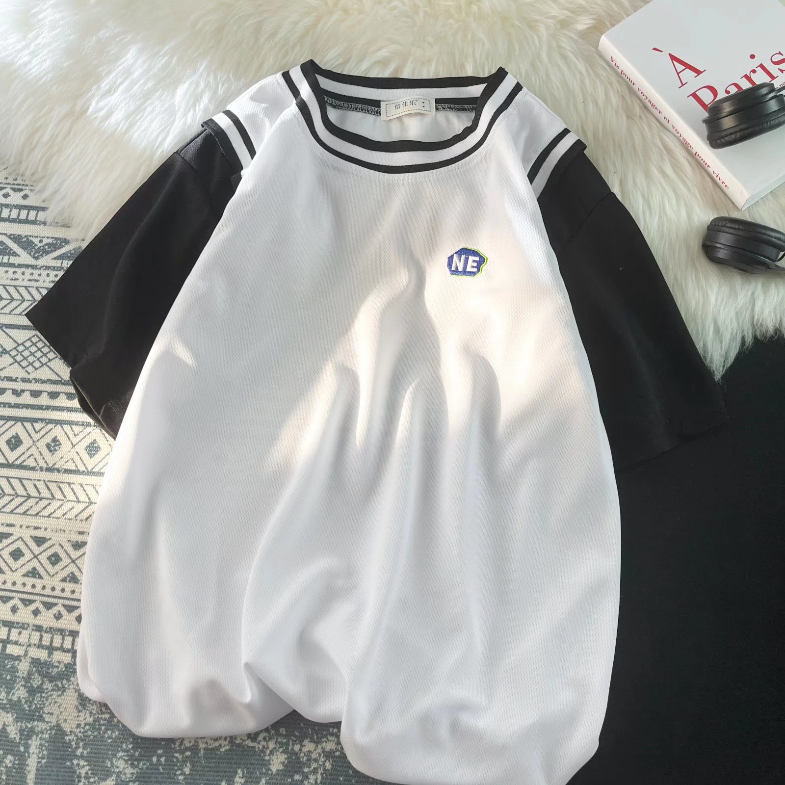 Verano falso de dos piezas de manga corta para hombres con sentido de diseño para parejas de nicho tops de manga de cinco puntos camiseta deportiva de baloncesto estilo delgado