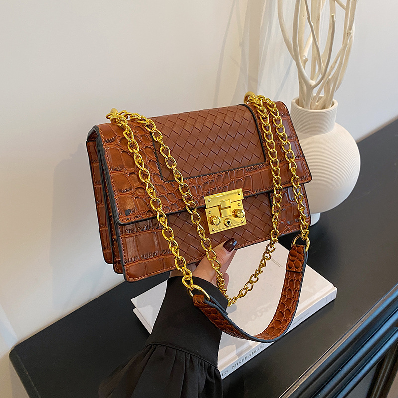 クロスボーダーの小さいカバンの女性の卸売りのbags2025新型のファッションは小さい方のカバンの女性の肩を斜めに掛けてチェーンのカバンを編みます。|undefined
