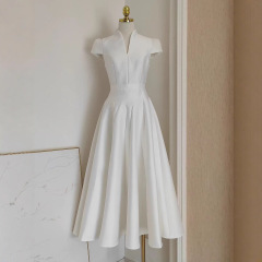 小众设计感蓬蓬裙连衣裙春夏v领短袖花瓣礼服裙立体花瓣