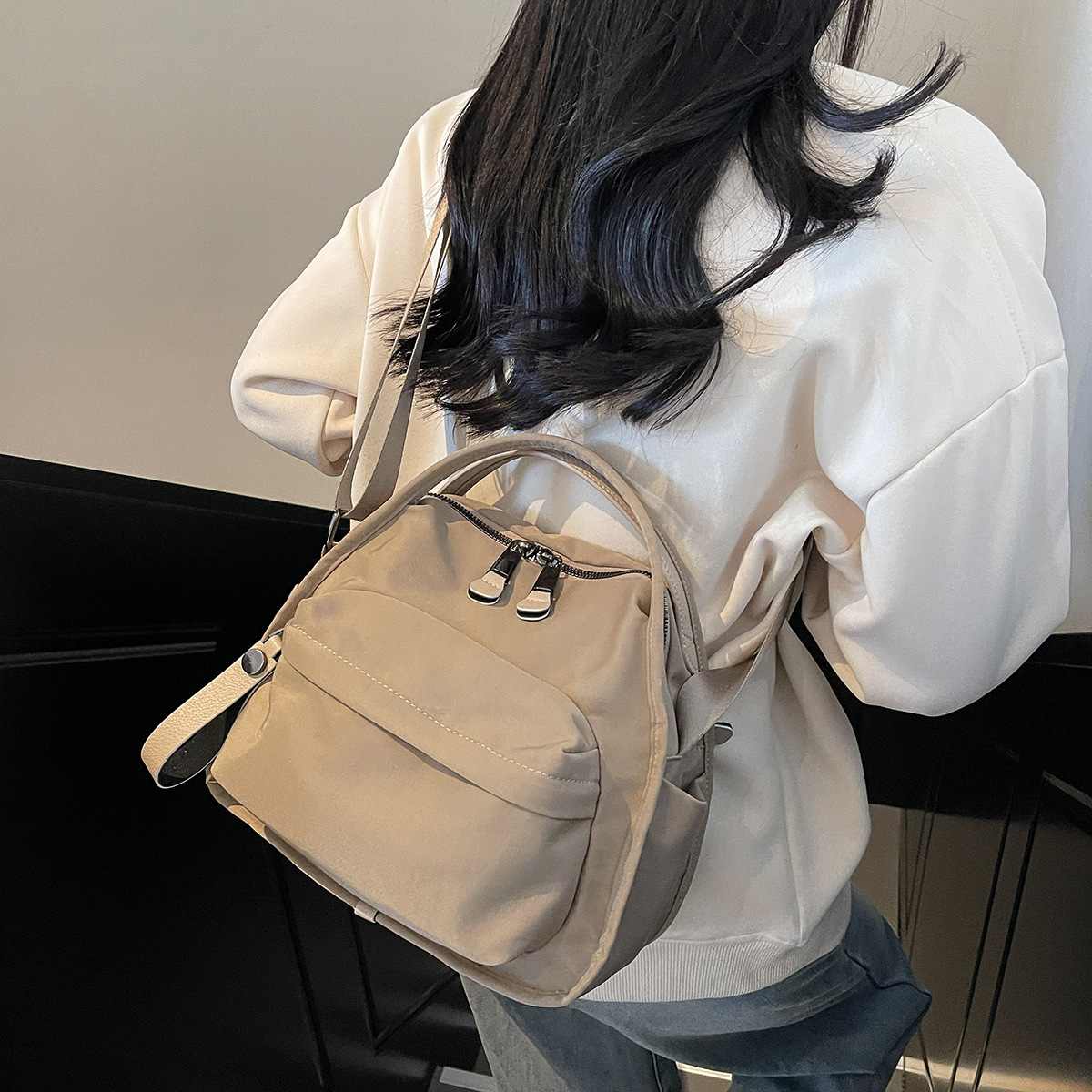 Women's Large Capacity Lightweight Nylon Crossbody Bag, Casual Handbag, Versatile Shoulder Bag For College Students, Class And Commuting - Thumbnail 3