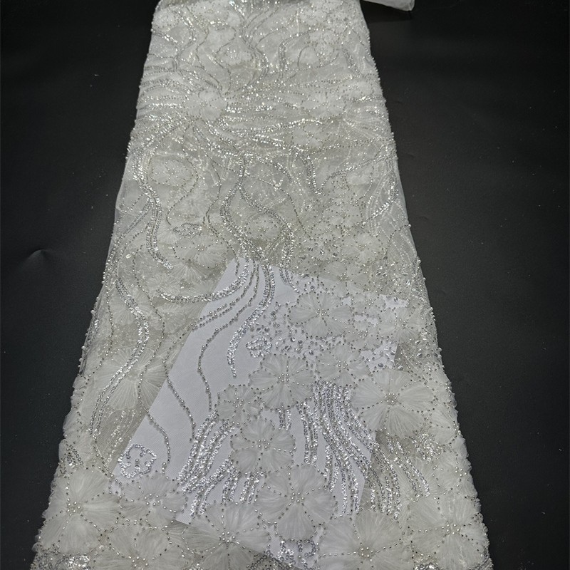 Fábrica de flores en stock bordadas perlas bordadas esquinillas de perlas bordadas de moda pequeña fresca vestido vestido de boda tela