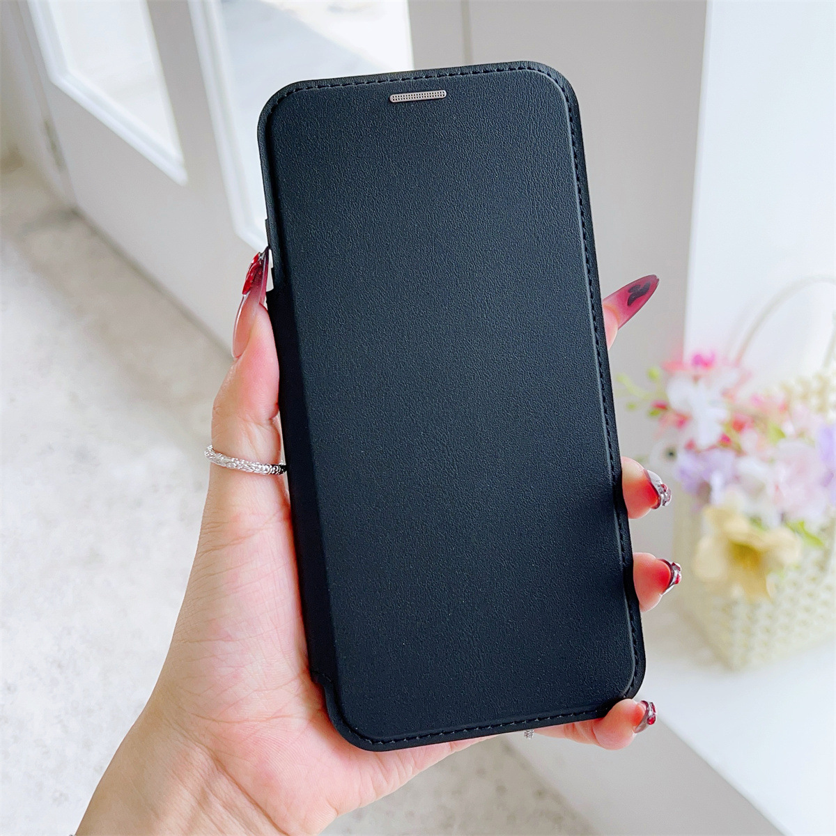 Funda de cuero abatible iPhone 16Pro adecuada para modelos explosivos 16E Apple 15 Estuche para teléfono móvil de succión magnética galvanoplastia 14 Amazon