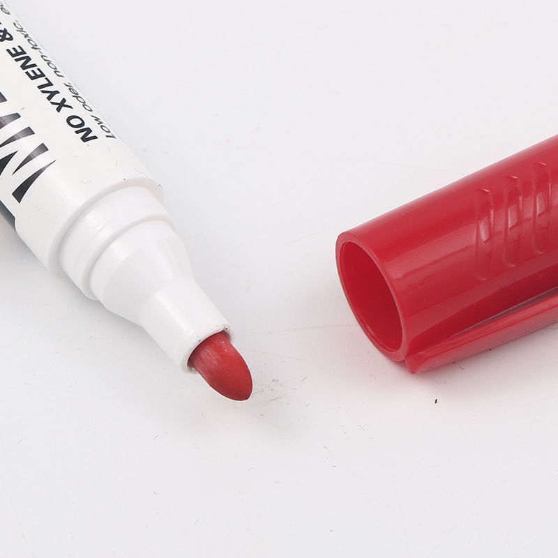 Fábrica al por mayor pizarra pluma pizarra borrable pluma pizarra de tres colores a base de agua escritura pizarra pluma