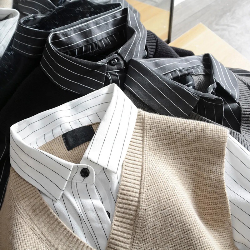 Men's elegant demi-season sweater English style