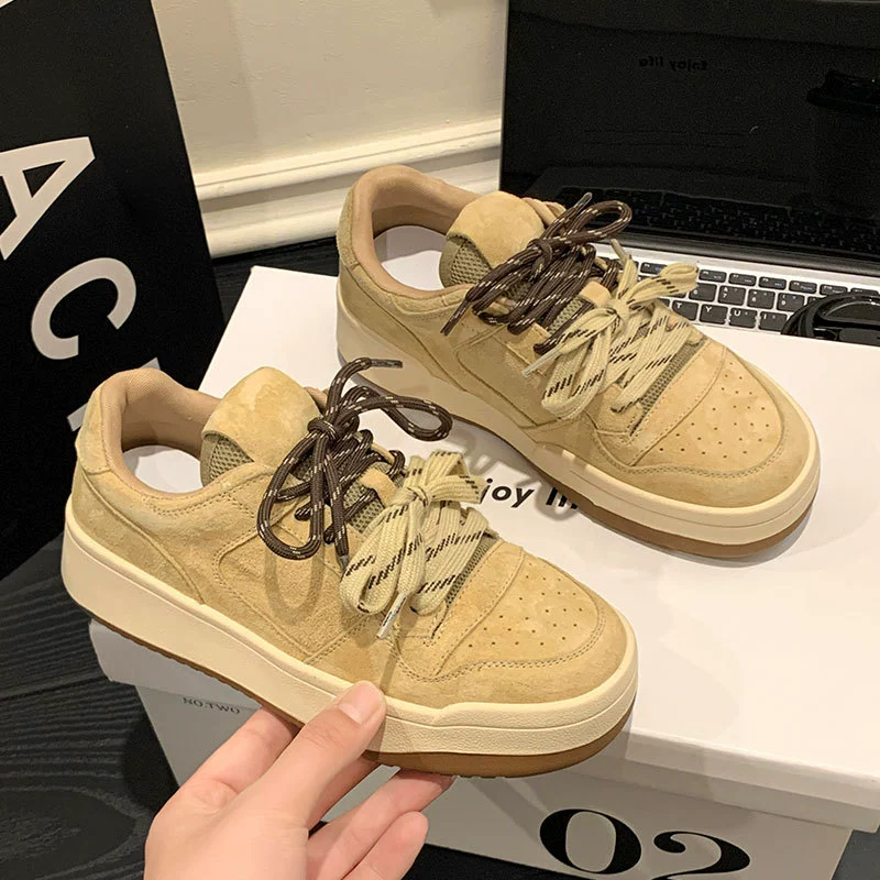 Ретро нишевые желтые туфли по добродетели женская волна 2025 новая толстая подошва дикая повседневная спортивная обувь