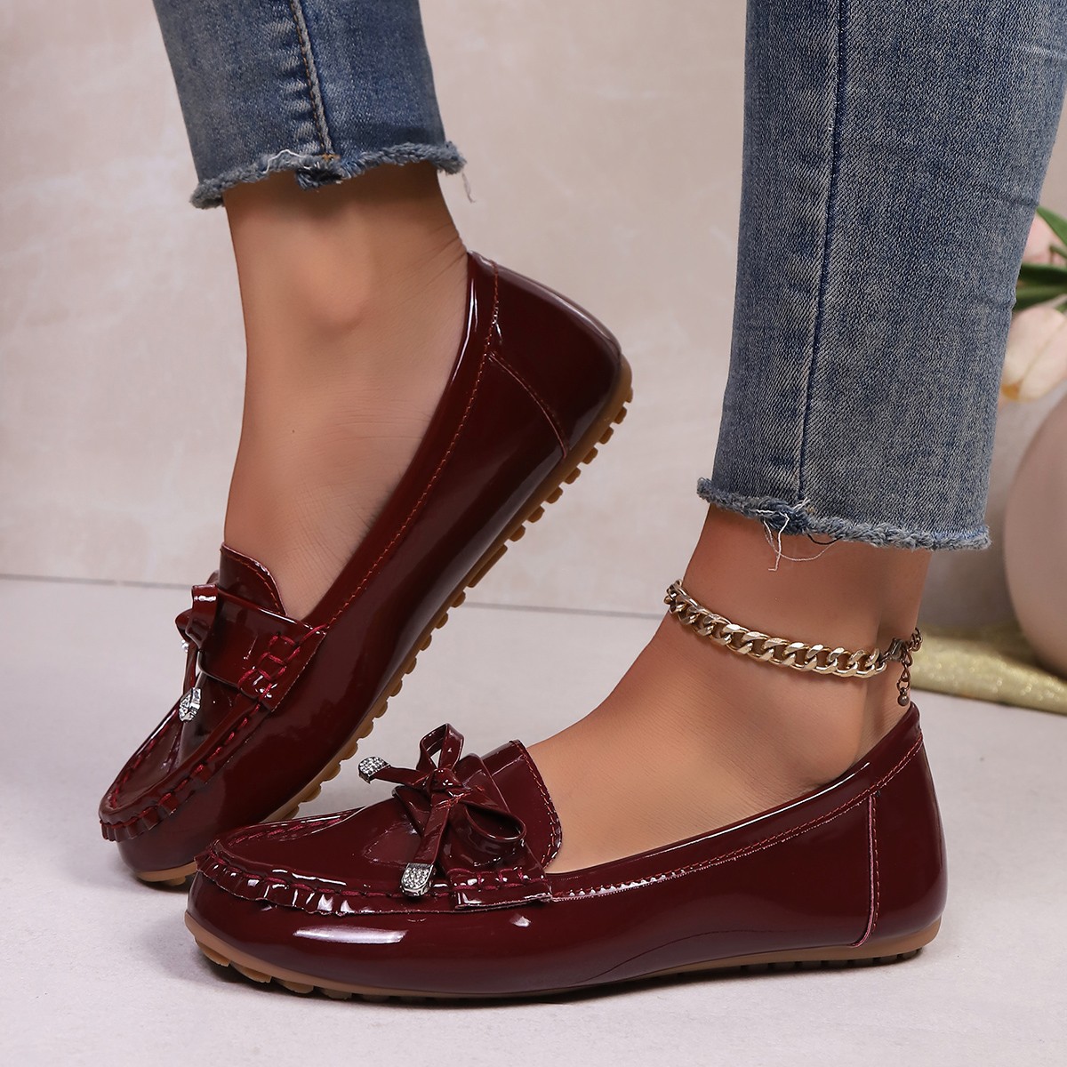 Damen-Slipper in Übergröße, flach, zum Hineinschlüpfen, Schleife, weiche Sohle, runde Zehenpartie, Obermaterial aus PU_voghion.com