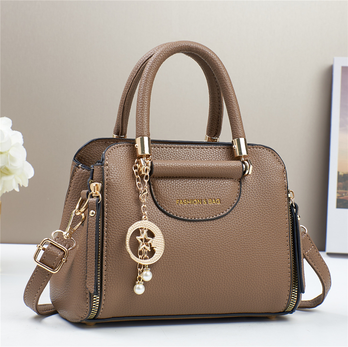 Nuevo bolso de hombro de verano atmósfera universal bolso de moda bolso de dama explosión 2025 fabricantes comercio exterior