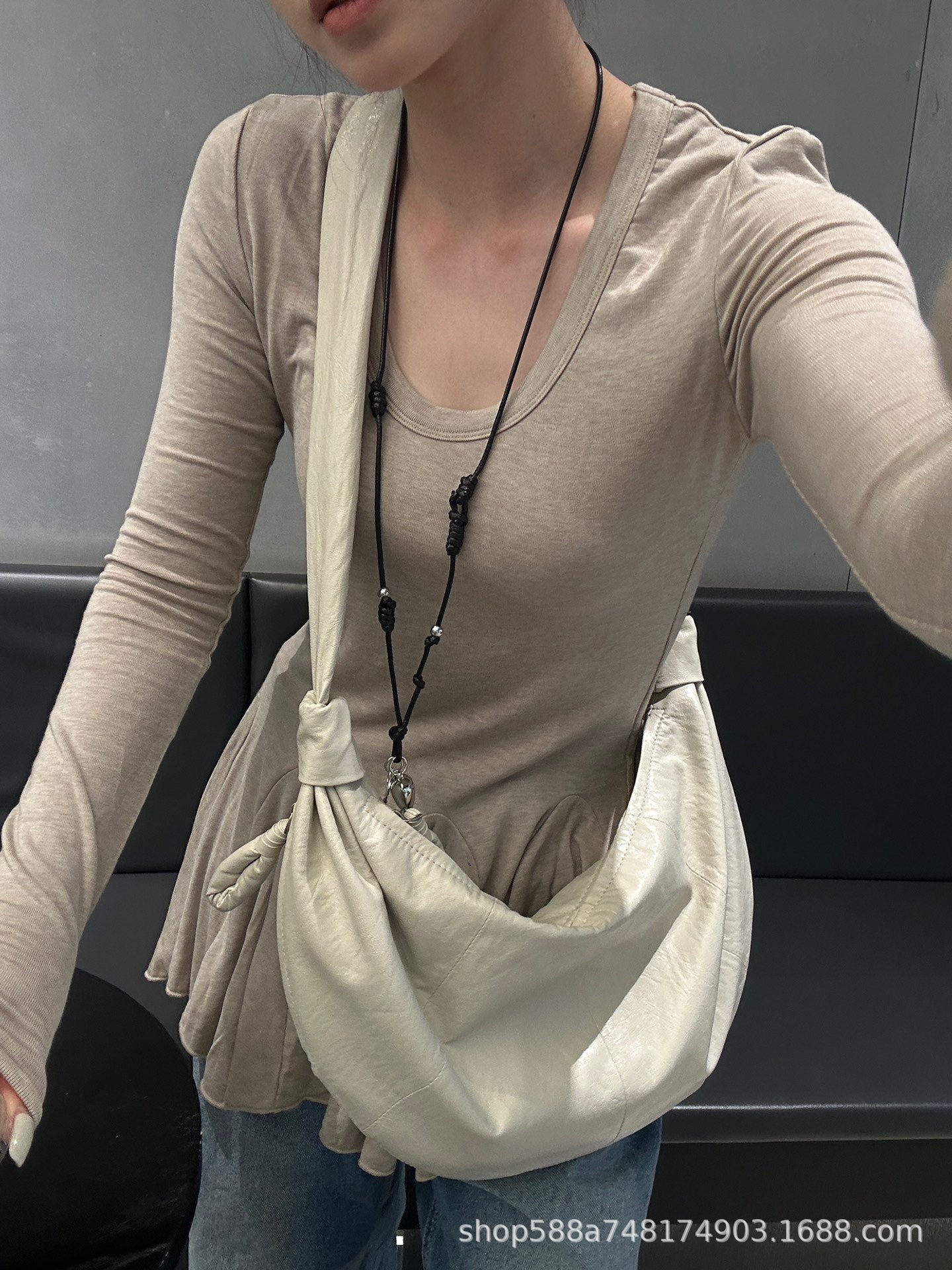 Effortless Chic Shoulder Bag Crossbody Dumpling Bag For Women High-End Niche Design Hobo Bag Large Capacity Tote - Thumbnail 7