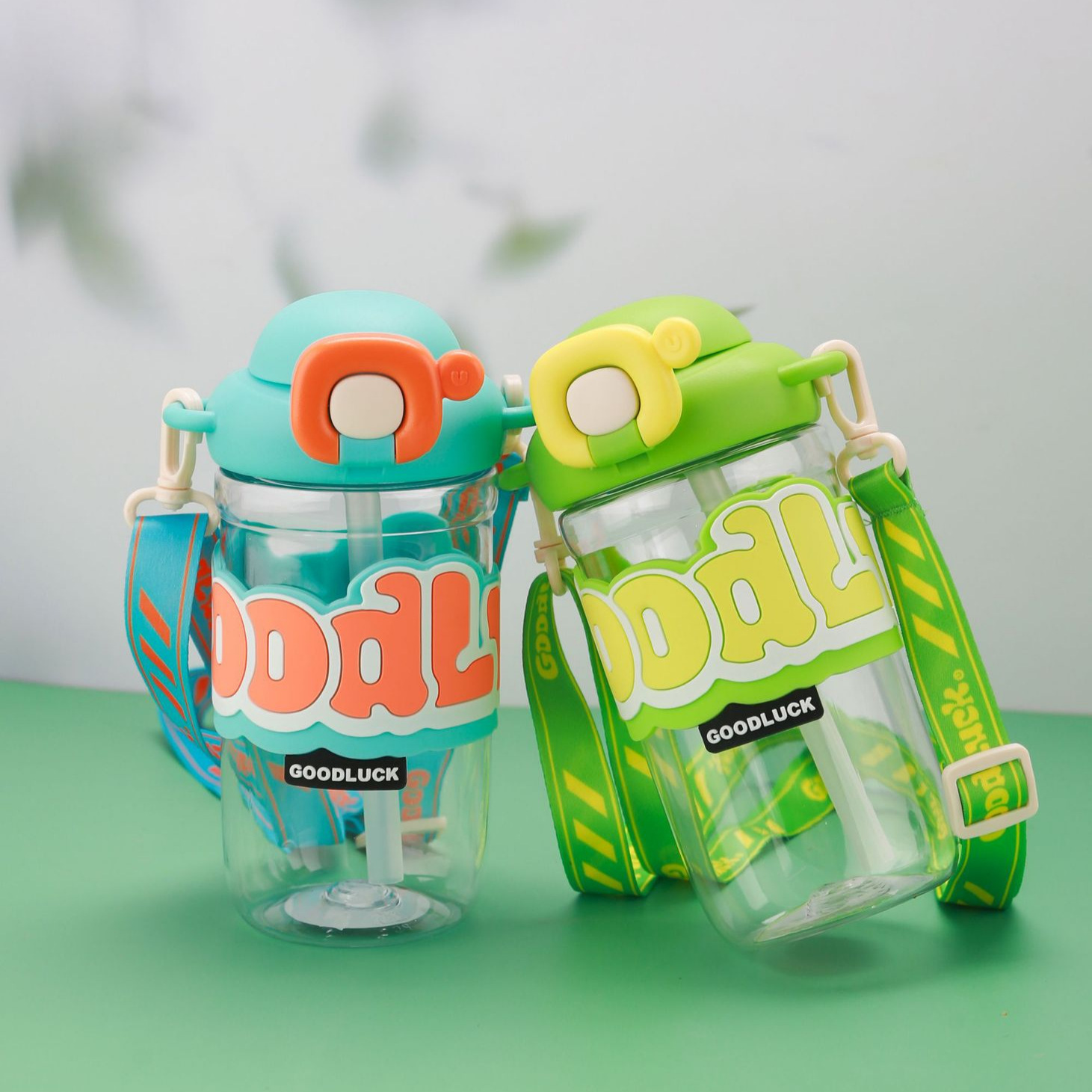 Yue Shimei 6032 tazas de plástico para niños nuevos productos para estudiantes de la escuela porta tazas de hervidor de agua cubierta tazas de agua con tazas de agua