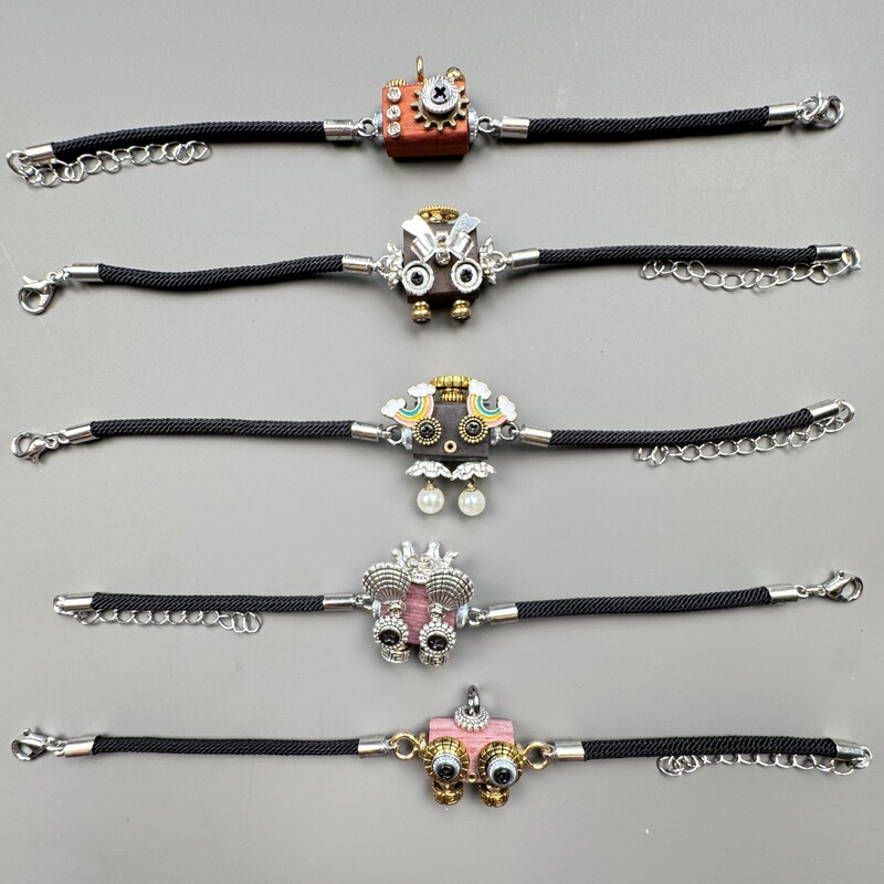 Handmade Punk Robot Trendy Woven Bracelet for Men and Women, Niche Design Creative Stall Chain Bracelet Handmade Punk Robot Trendy Woven Bracelet for Men and Women, Niche Design Creative Stall Chain Bracelet