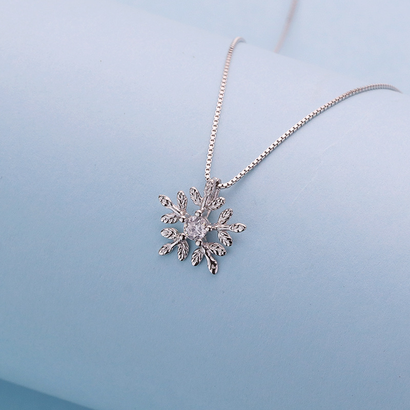 S925 joyería de plata esterlina copo de nieve traje de estilo coreano copo de nieve pendientes copo de nieve onda líneas Luz de lujo collar de copo de nieve para las mujeres
