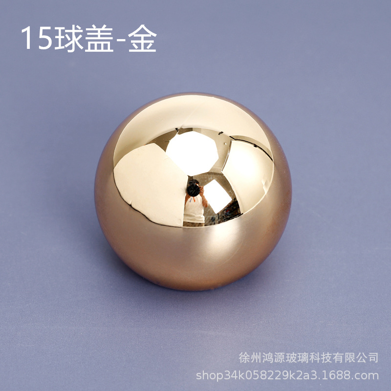 15 cubiertas de bolas de oro; multicolor