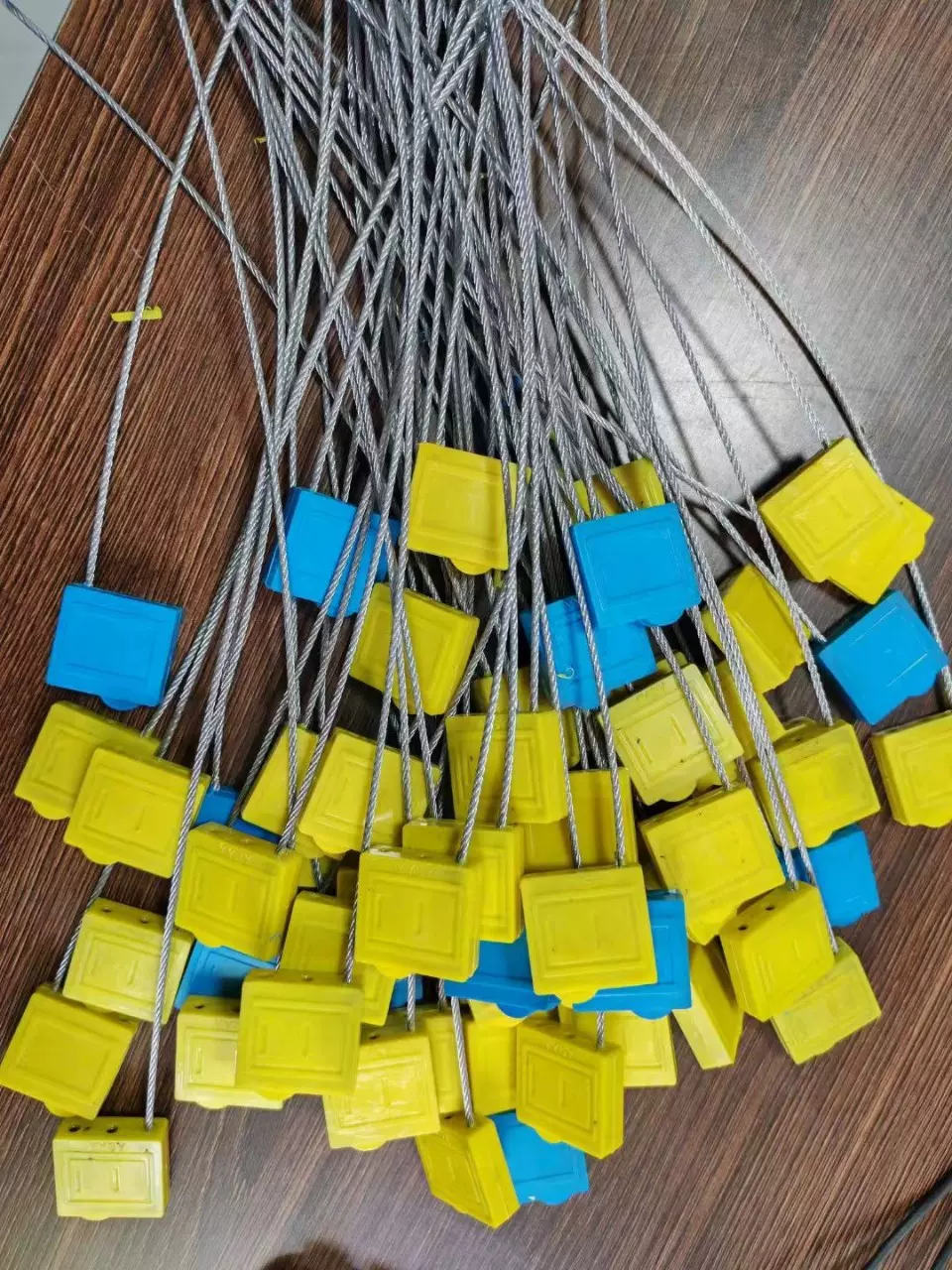 双保险钢丝封签一次性抽紧式铅封锁物流罐车集装箱封签防伪二维码