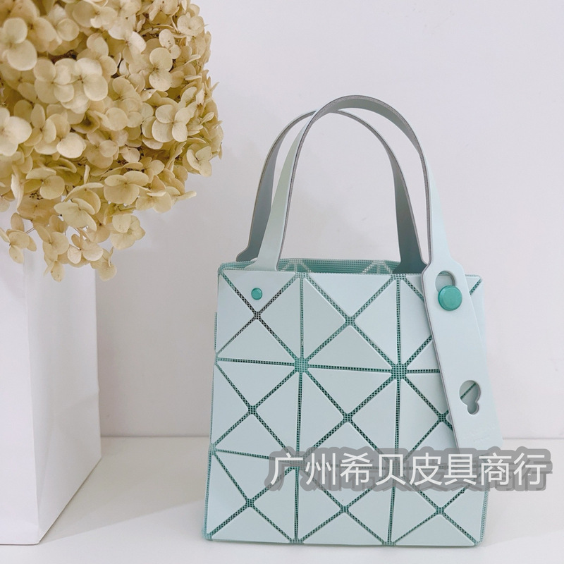 3月限定 日本製 幾何学模様 ダイヤモンドバッグ 大小角箱 4仕切り 携帯用 ショルダーボックスバッグ|undefined