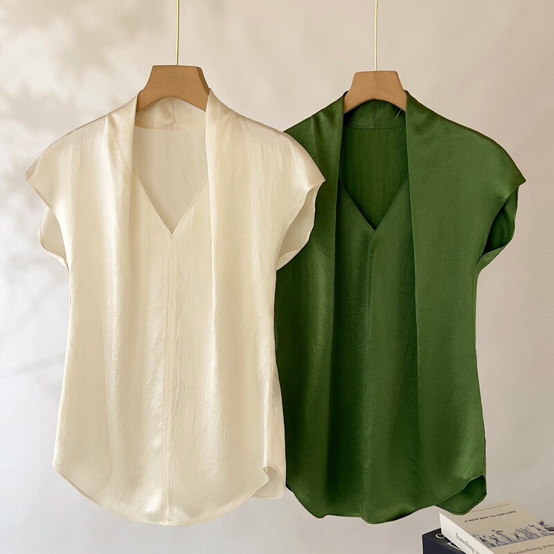 Endi Acetate Short-Sleeve Shirt for Women, 2026 Summer Design, Pleated, Versatile, Stylish Blouse