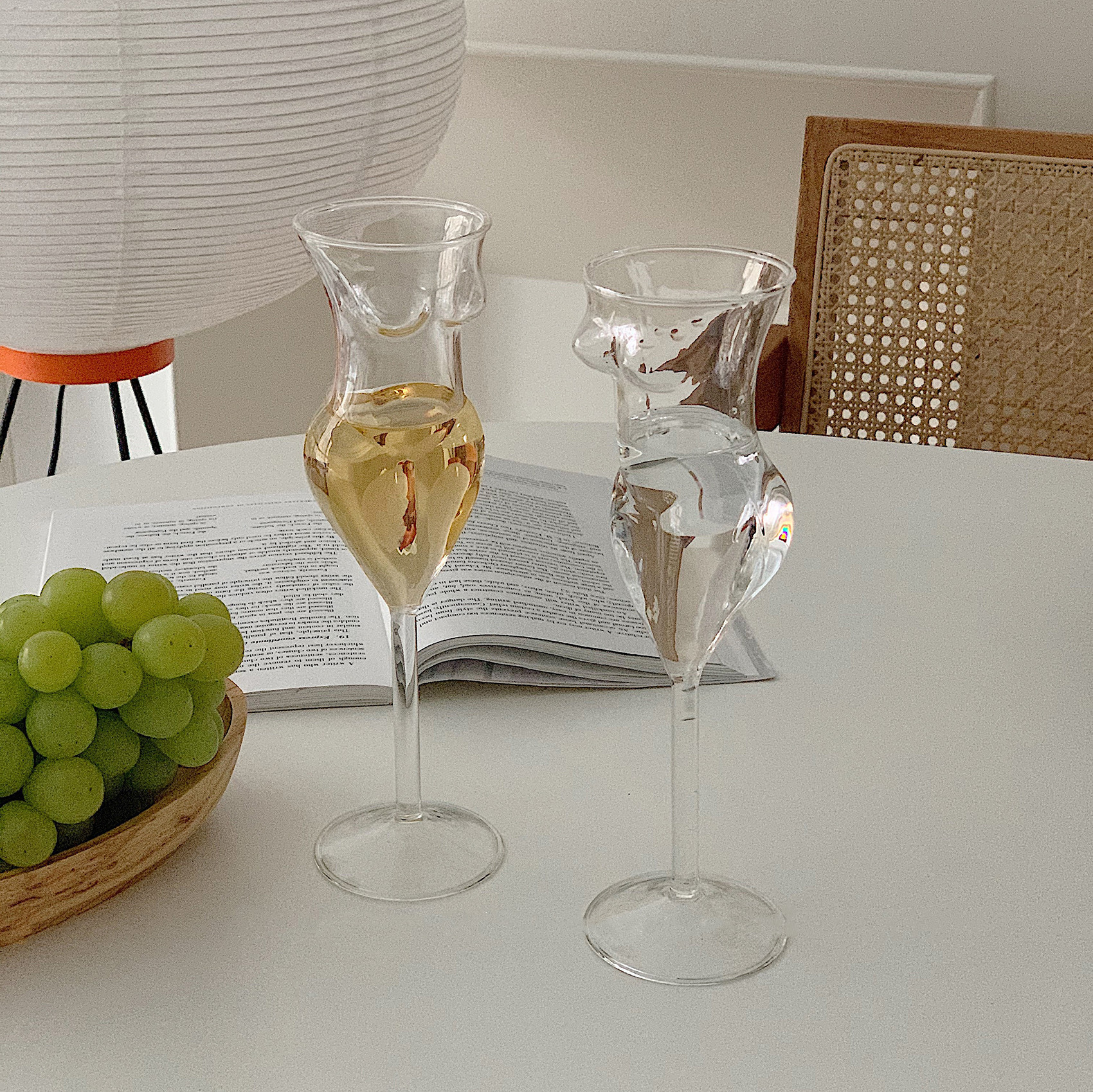 Taza de estilo coreano de estilo alto, taza de línea creativa, taza de vino de vidrio, taza de jugo, taza de cóctel, taza de champán