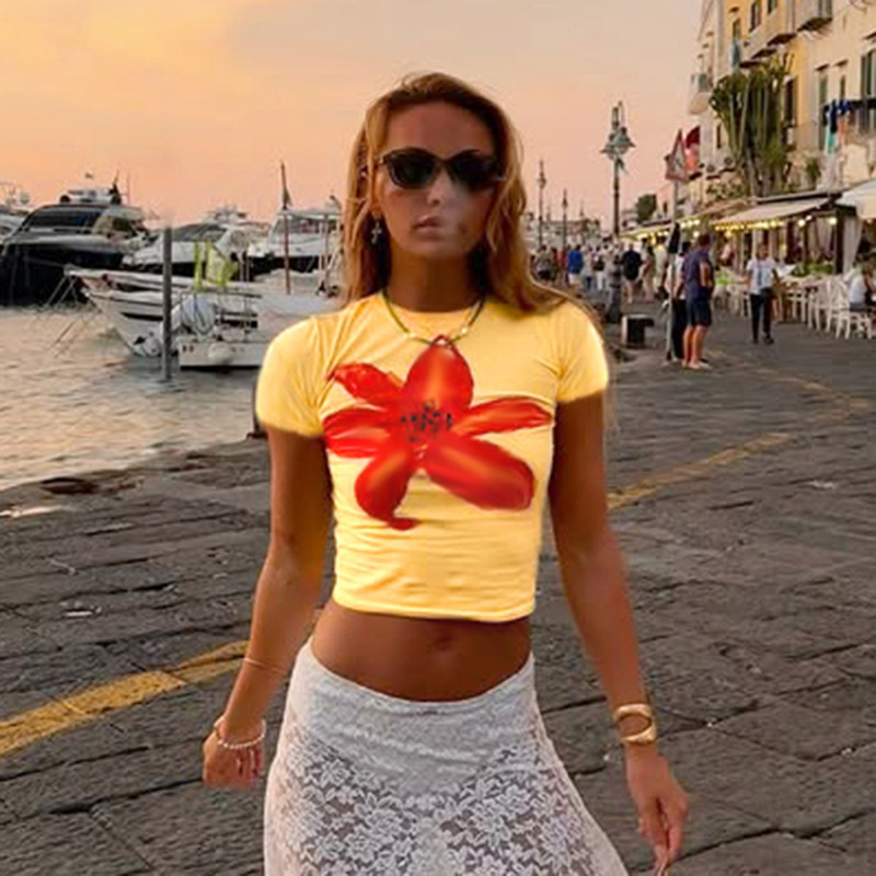 Summer New Holiday Style Floral Print Yellow Short-sleeved T-shirt Women's Summer Dopamine Casual Slim Top Summer New Holiday Style Floral Print Yellow Short-sleeved T-shirt Women's Summer Dopamine Casual Slim Top