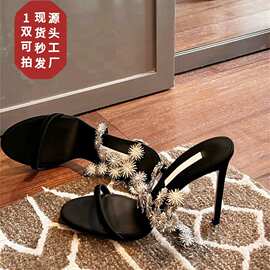 2025年新款露脚趾水钻链条气质一字扣带凉鞋女性感名媛黑色高跟鞋