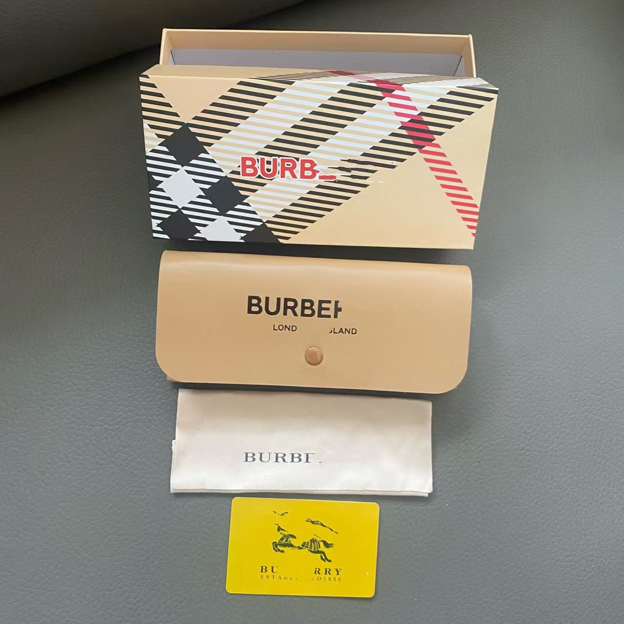 Fábrica al por mayor directa de una sola pieza de caja de espejos de alta calidad caja de almacenamiento gafas de sol gafas de sol caja de gafas de sol