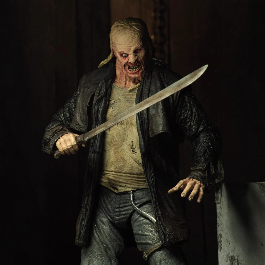 NECA Black Friday 13th 2009 Jason Deluxe 7 pulgadas modelo de mano móvil