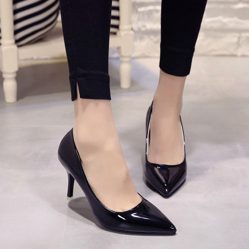 검은 빨간 발 뒤꿈치 7cm