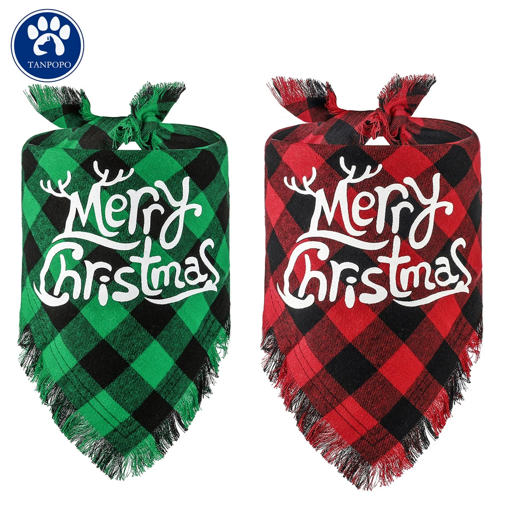 Новый в наличии трансграничный плед кисточкой треугольник полотенце любимчика Рождество треугольник полотенце любимчика слюны полотенце шарф оптом