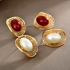 耳钉;耳扣;耳环