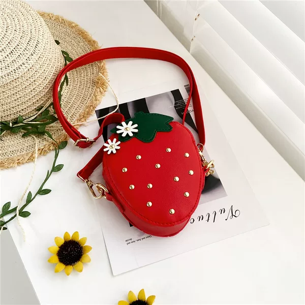 2023 Women's Spring Ins Style Sweet Strawberry Style Crossbody Bag Adjusting Fruit Bag Cute Princess Coin Purse