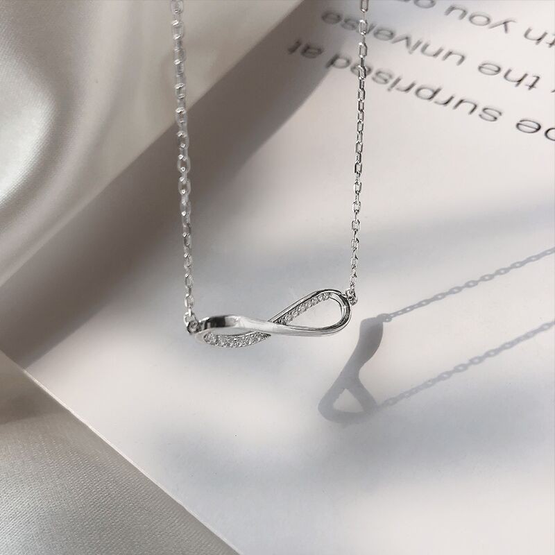 Möbiusring für Damen, minimalistisches und einzigartiges Design, Schlüsselbeinkette, im Stil von Internet-Stars, Strass-Halskette_voghion.com