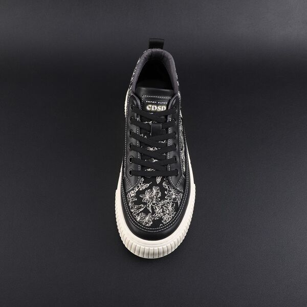 Autumn universal casual breathable sneakers