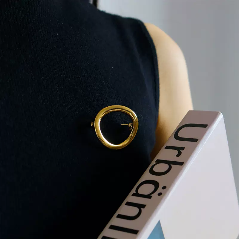 新款时尚简约几何环形胸针高级感小众复古轻奢气质百搭别针配饰女