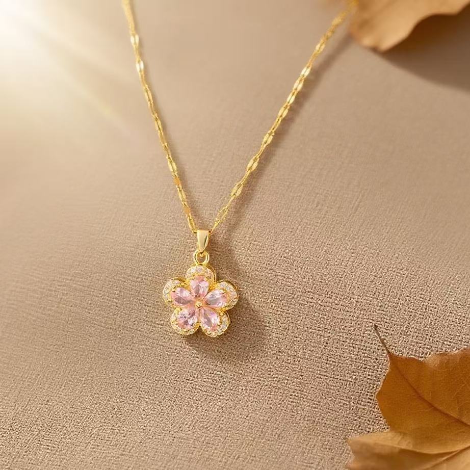 Purple Crystal Five-leaf Flower Necklace In Titanium Steel_voghion.com