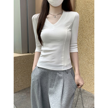 美式2025秋季韩版鱼骨修身辣妹气质v领内搭五分袖打底T恤上衣女