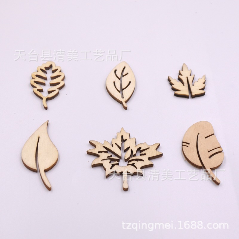 DIY una variedad de adornos de mezcla de madera en forma de hoja de árbol con forma de botón de madera 50 piezas por paquete
