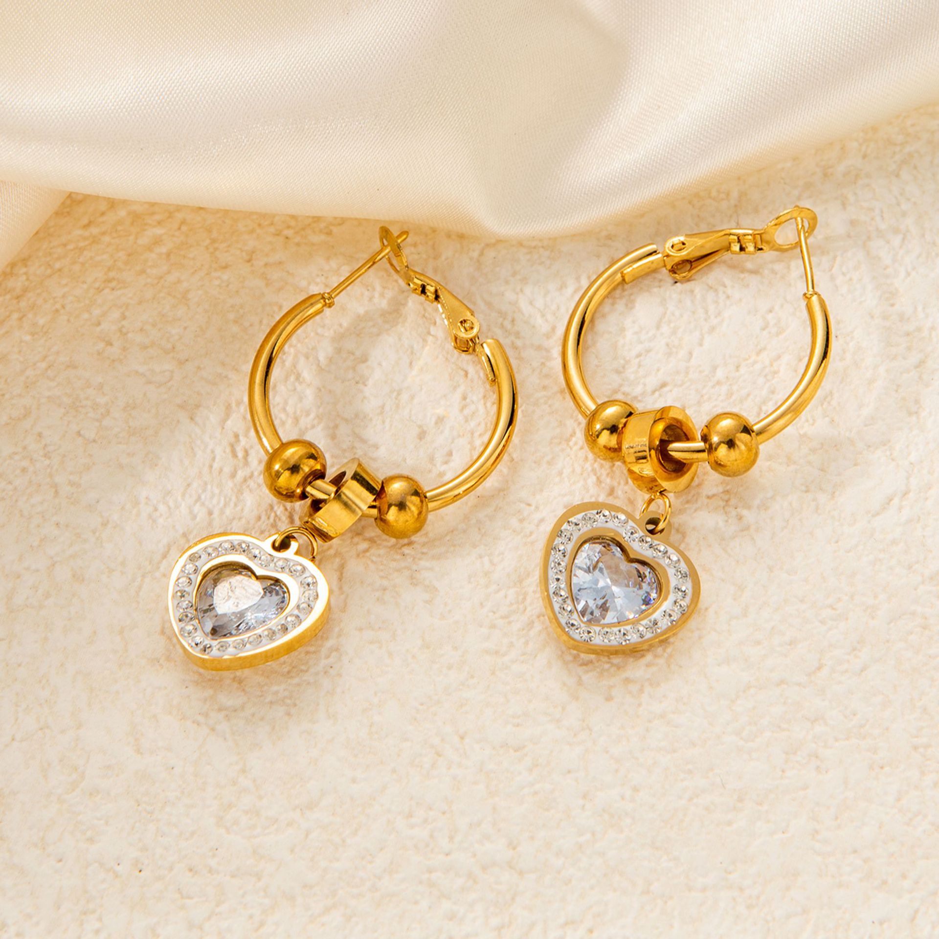 13g Weight 0.03µm Gold Plating Thickness Electroplated Gold Plating Process 201 Stainless Steel Ear Needle Material Golden Plated Plating Material Artificial Pearls Inlay Material Earrings Classification 1 Pair Quantity Casual Occasion 201 Stainless Steel Material Heart Shape Pattern Women's Gender Elegant, Lady Style Plating Craft 1 Pair Elegant Lady Heart Shape Plating Titanium Steel Earrings 2
