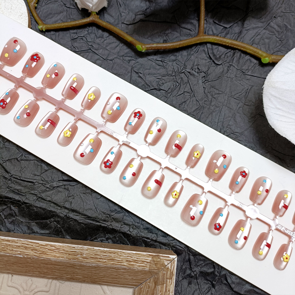 Pegatinas de uñas en relieve de flores en 3D, uñas cortas de ojos de gato tridimensionales hechas a mano, 30 piezas, uñas de talla dividida